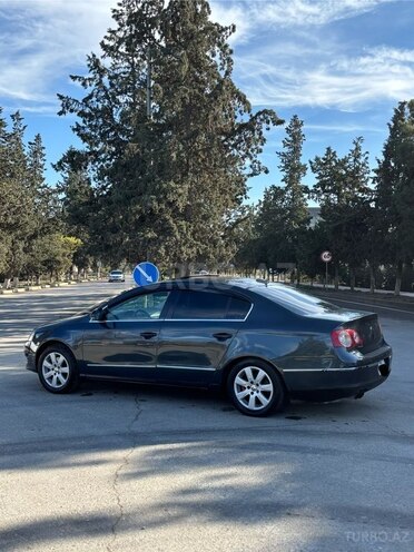 Volkswagen Passat 2006, 204,000 km - 2.0 л - Şirvan