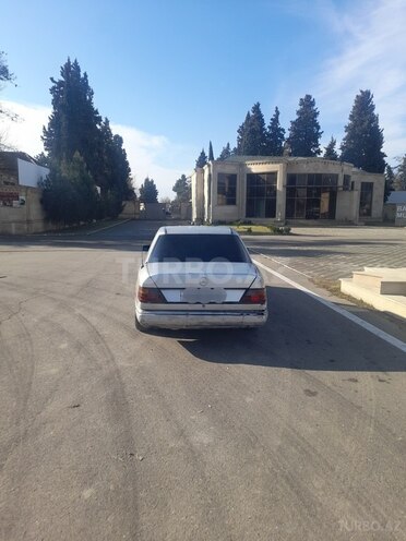Mercedes 250 D 1990, 86,000 km - 2.5 l - İmişli
