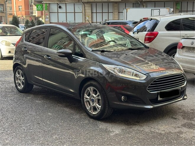 Ford Fiesta 2016, 157,000 km - 1.6 l - Bakı
