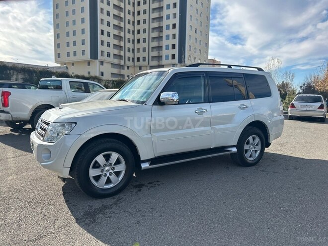 Mitsubishi Pajero 2008, 253,000 km - 3.0 l - Bakı