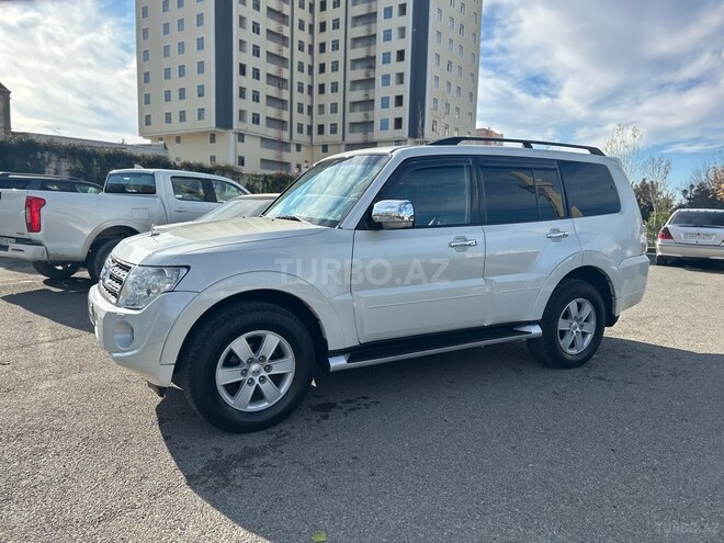 Mitsubishi Pajero 2008, 253,000 km - 3.0 l - Bakı
