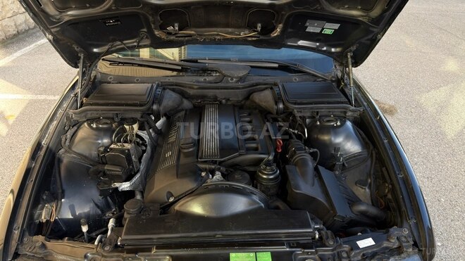 BMW 525-12