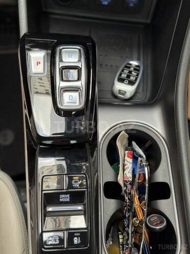 Hyundai Sonata-12