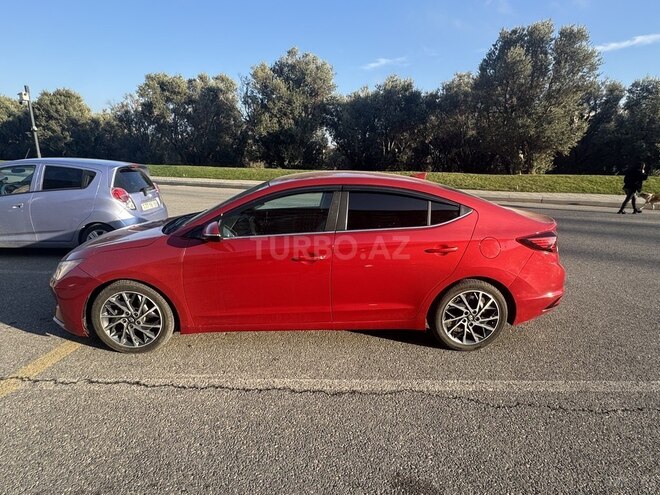 Hyundai Elantra 2018, 241,402 km - 2.0 л - Bakı