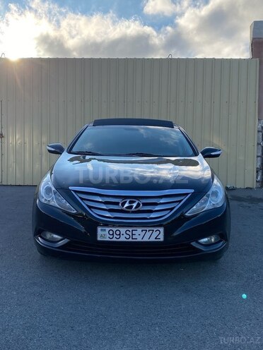Hyundai Sonata-4