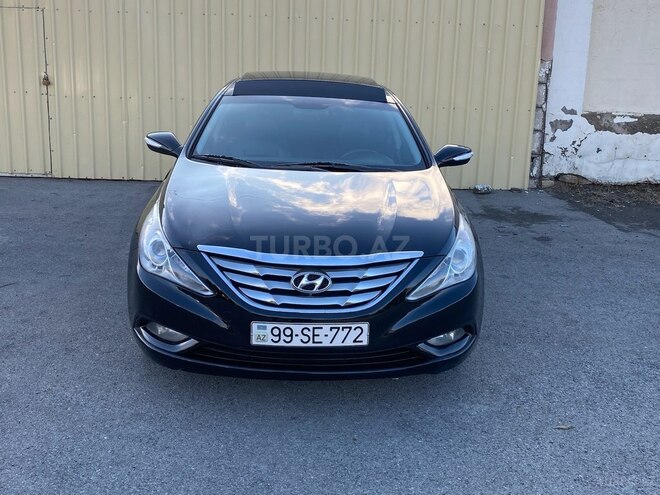 Hyundai Sonata-1