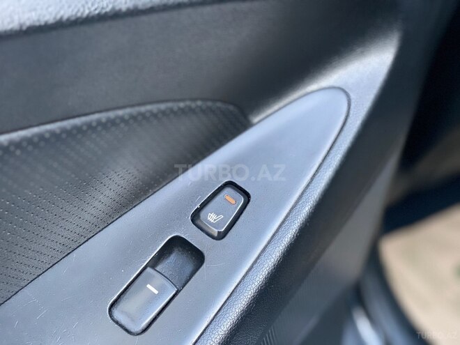 Hyundai Sonata-17