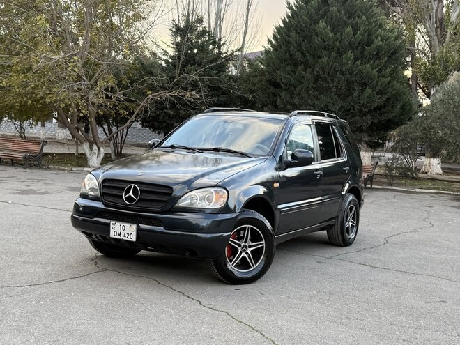 Mercedes ML 320 2001, 285,600 km - 3.2 l - Sumqayıt