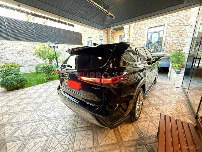 Toyota Highlander 2022, 101,700 km - 2.5 l - Bakı