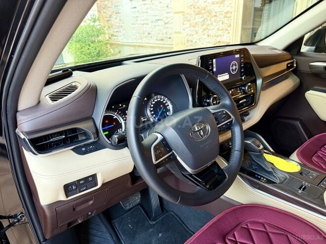 Toyota Highlander 2022, 101,700 km - 2.5 l - Bakı