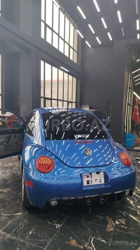 Volkswagen Beetle-5