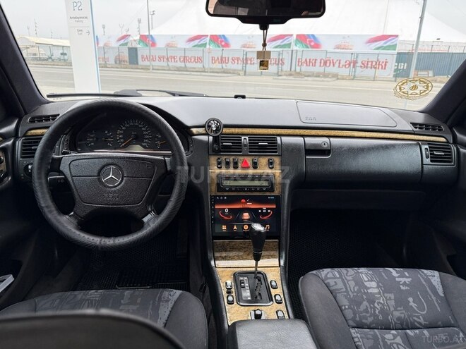 Mercedes E 280 1996, 400,000 km - 2.8 л - Bakı