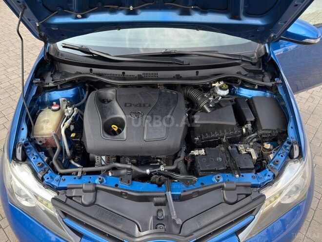 Toyota Auris 2015, 180,671 km - 1.4 l - Tovuz