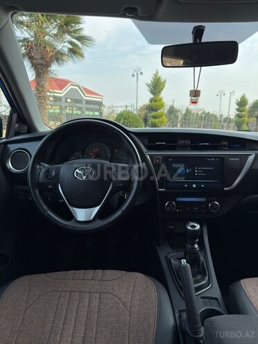 Toyota Auris 2015, 180,671 km - 1.4 l - Tovuz