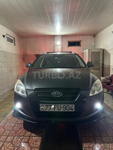 Kia  2008, 302,000 km - 1.6 l - Bakı