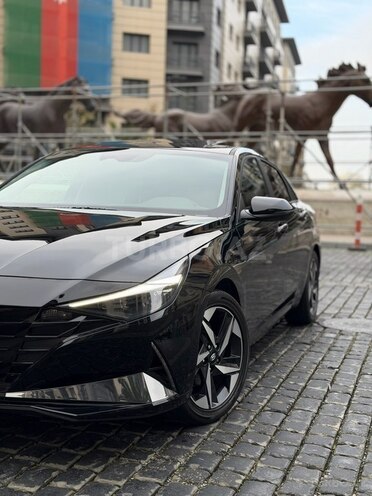Hyundai Elantra 2023, 35,652 km - 1.6 l - Bakı