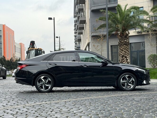 Hyundai Elantra 2023, 35,652 km - 1.6 l - Bakı