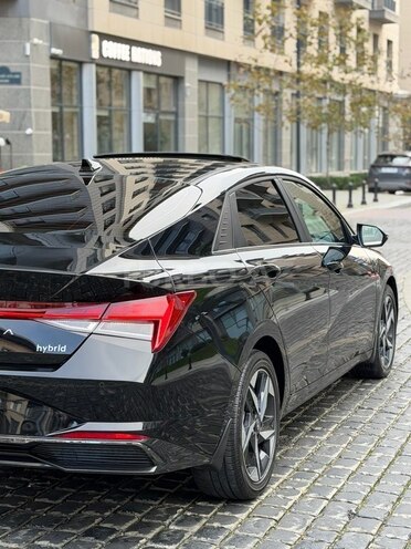 Hyundai Elantra 2023, 35,652 km - 1.6 l - Bakı