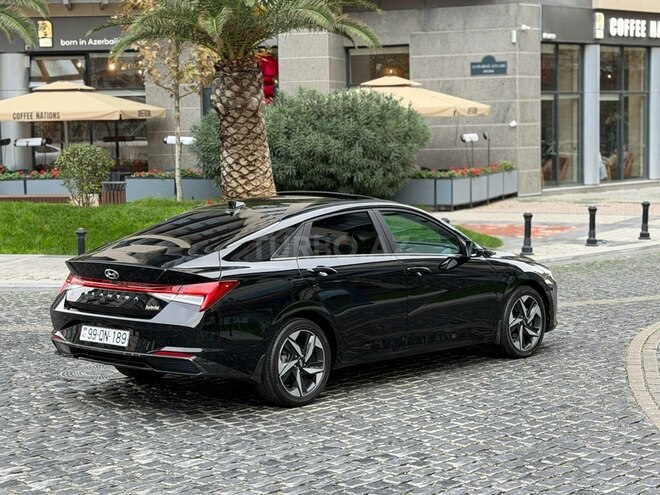 Hyundai Elantra 2023, 35,652 km - 1.6 l - Bakı