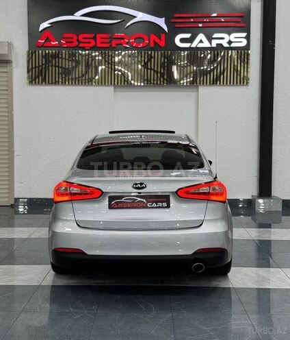 Kia Cerato-9