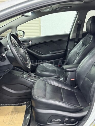 Kia Cerato-15