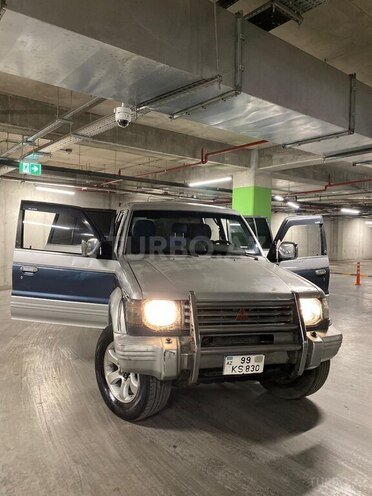 Mitsubishi Pajero 1994, 296,000 km - 2.5 л - Bakı