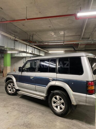 Mitsubishi Pajero 1994, 296,000 km - 2.5 л - Bakı