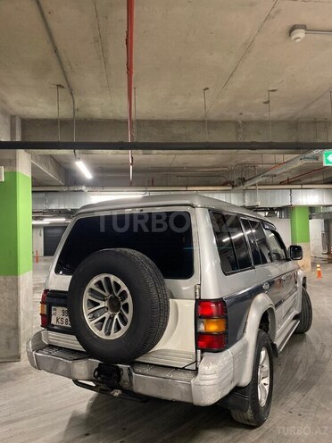 Mitsubishi Pajero 1994, 296,000 km - 2.5 л - Bakı