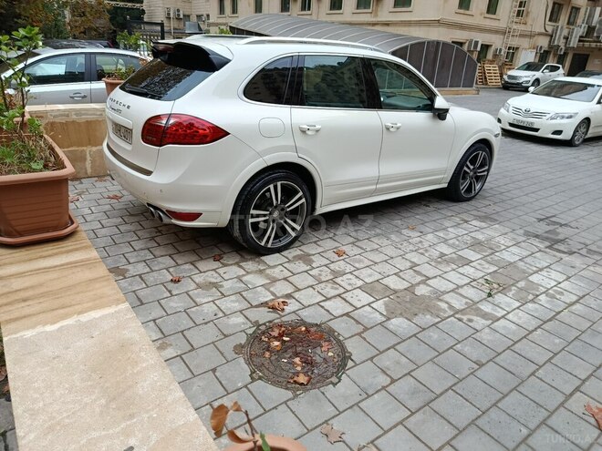 Porsche Cayenne 2011, 179,000 km - 3.6 l - Bakı