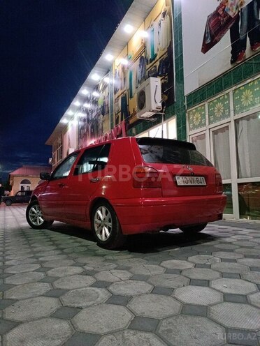 Volkswagen Golf 1997, 278,000 km - 2.0 l - Şəki