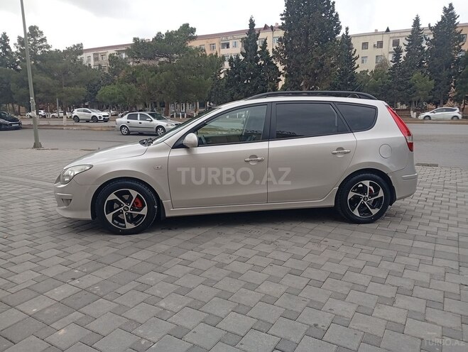 Hyundai i30 2011, 268,000 km - 1.6 l - Bakı