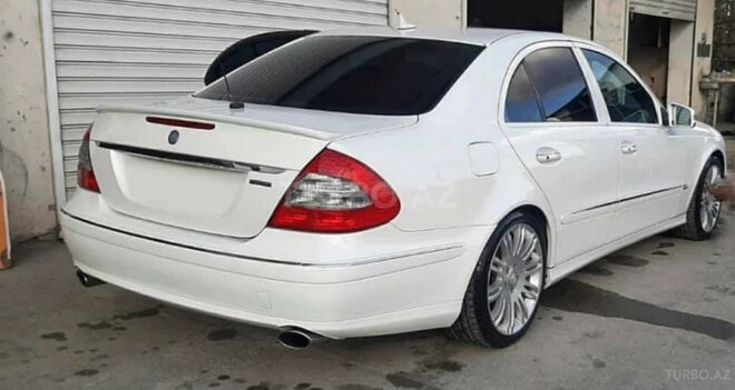 Mercedes E 350-7