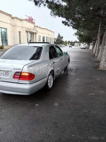 Mercedes E 230 1995, 385,000 km - 2.3 l - Bakı