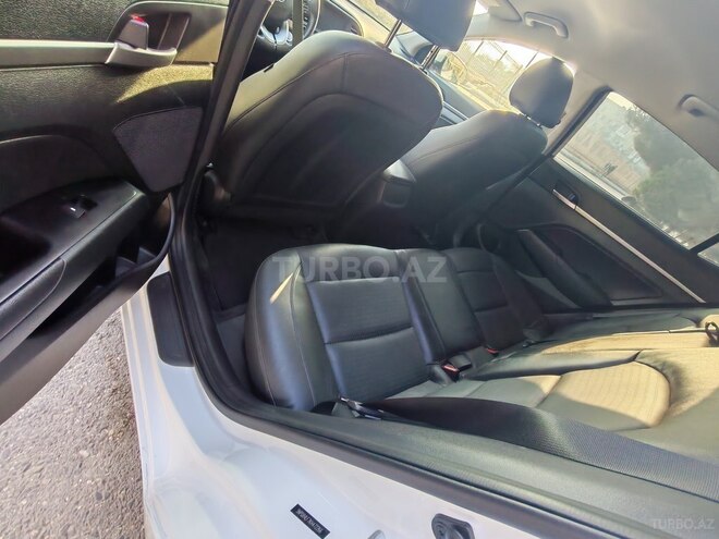 Hyundai Elantra 2019, 53,000 km - 2.0 л - Bakı