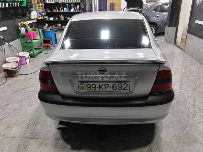 Opel Vectra 1996, 326,000 km - 1.8 l - Bakı