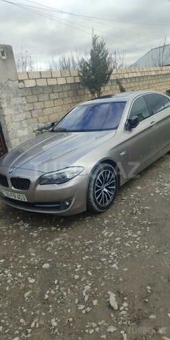 BMW 528 2013, 187,500 km - 2.0 l - Qax