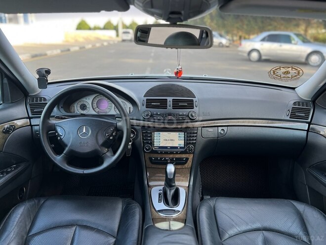 Mercedes E 240 2002, 286,000 km - 2.6 l - Gəncə