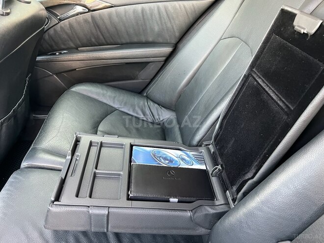 Mercedes E 240 2002, 286,000 km - 2.6 l - Gəncə