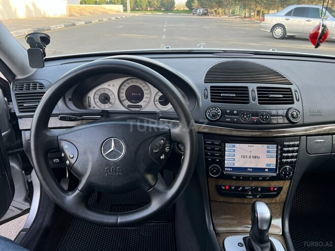 Mercedes E 240 2002, 286,000 km - 2.6 l - Gəncə