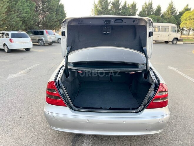 Mercedes E 240 2002, 286,000 km - 2.6 l - Gəncə