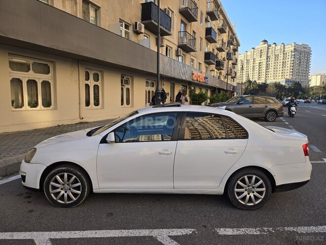 Volkswagen Jetta 2010, 236,000 km - 1.6 л - Bakı