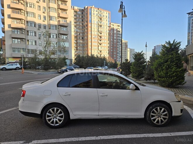 Volkswagen Jetta 2010, 236,000 km - 1.6 л - Bakı