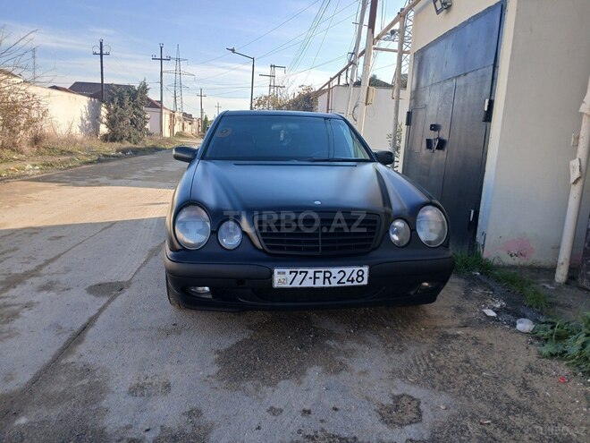 Mercedes E 220 1999, 350,000 km - 2.2 l - Bakı