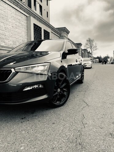Skoda Rapid 2021, 125,555 km - 1.6 l - Bakı