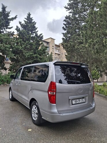 Hyundai H-1-3