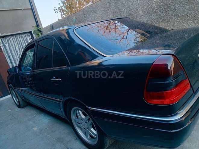 Mercedes C 230 1997, 294,646 km - 2.3 л - Zaqatala
