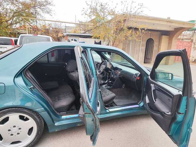 Mercedes C 180 1999, 364,222 km - 1.8 l - Bakı
