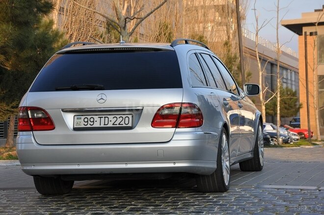 Mercedes E 220 2007, 382,000 km - 2.2 l - Bakı