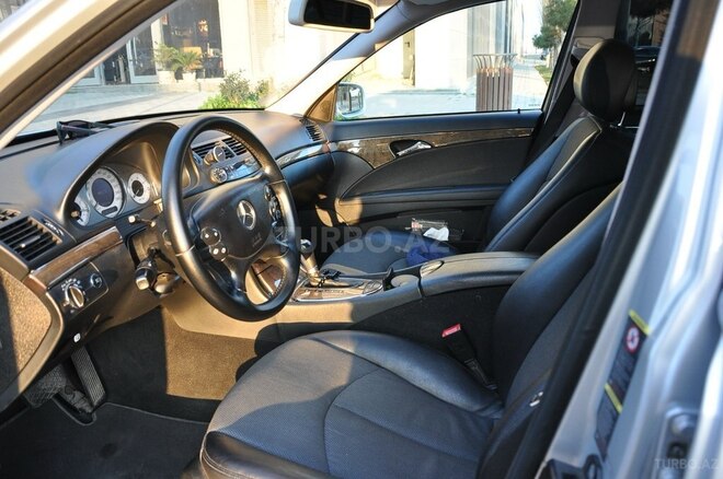 Mercedes E 220 2007, 382,000 km - 2.2 l - Bakı