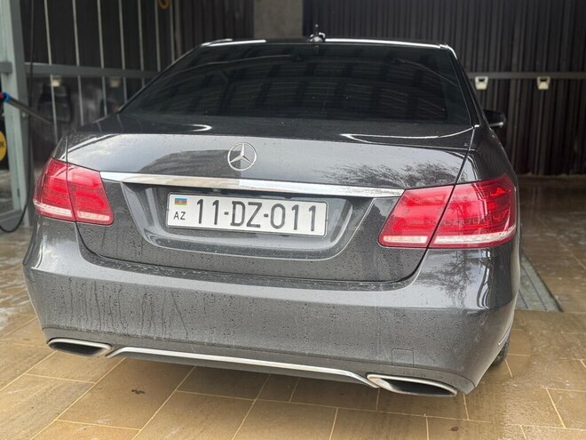 Mercedes E 220 2013, 305,000 km - 2.1 l - Bakı